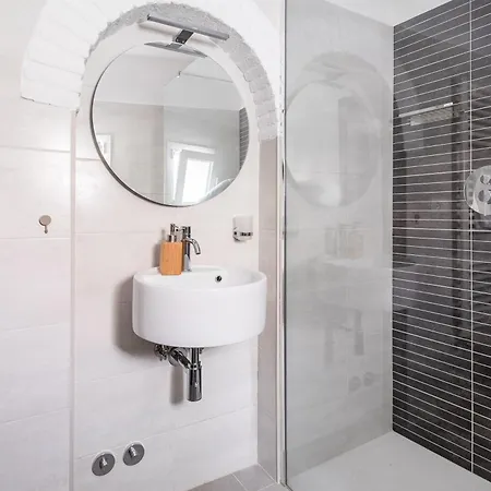 Bologna - Monolocale 20mq - 24h Zola Predosa